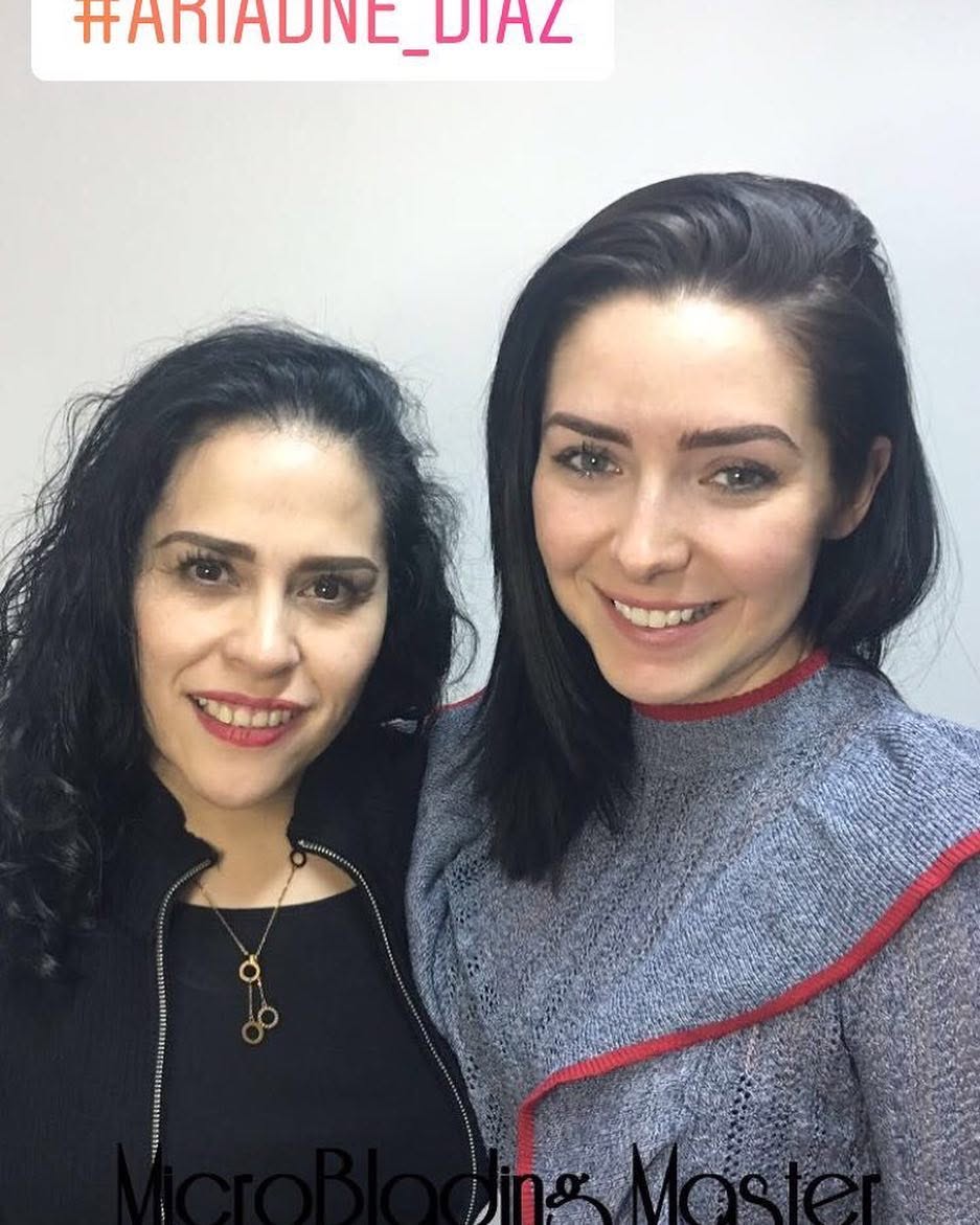 Alejandra Tapia con Ariadne Díaz