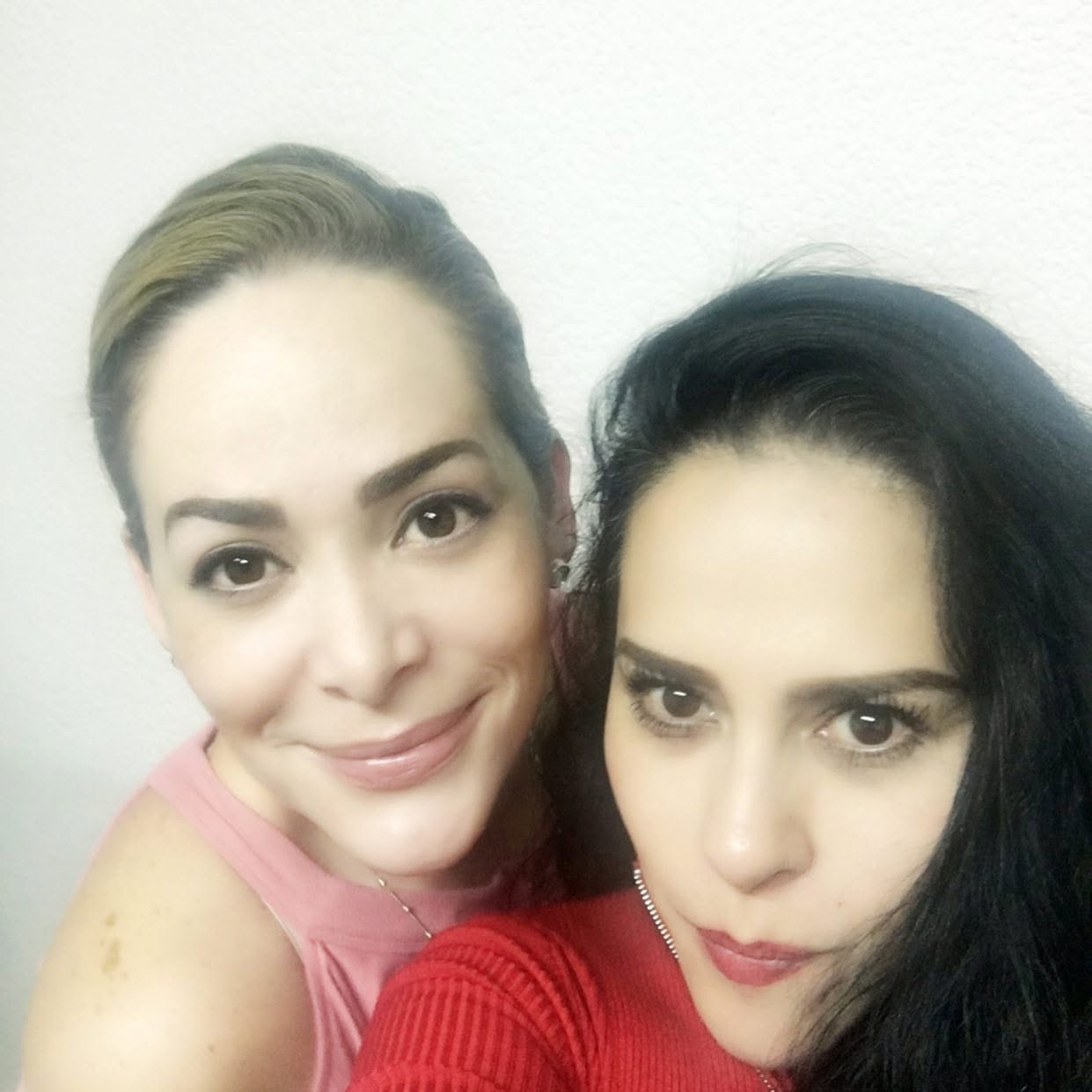 Alejandra Tapia con Vilma Sotomayor